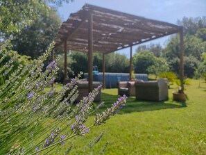 Property grounds - Country House 'Can Bonet - La Volta' with Shared Pool, Wi-Fi and Air Conditioning (Sant Martí Vell)