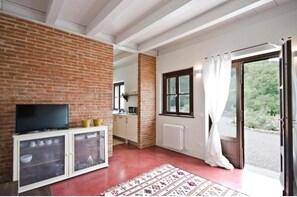 Interior - Relais Villa Ambrosetti - Elegant Suite with Garden View in Verona (Avesa)