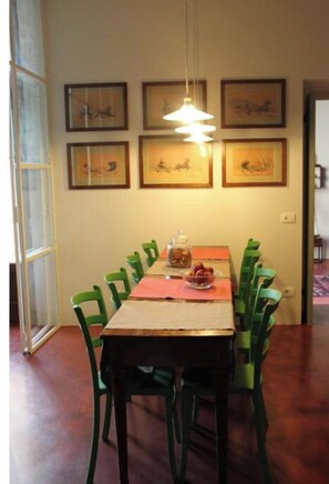 تناول الطعام