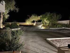 Property grounds - VILLA THELIOS, surrounded by nature and close to the Ionian Sea (Poulades)