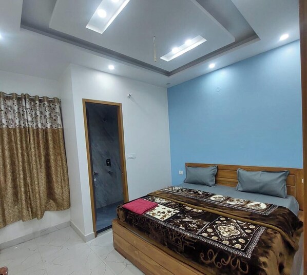 Free WiFi - Himalayan View stay Shehar wala ghar (Dehradun)