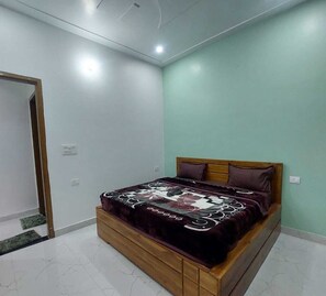 Free WiFi - Himalayan View stay Shehar wala ghar (Dehradun)