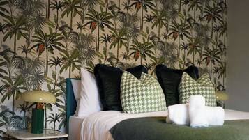 3 bedrooms, desk, iron/ironing board, WiFi