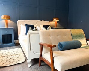 3 bedrooms, iron/ironing board, travel crib, WiFi