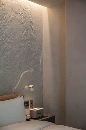 Villa Suite - Woven - 2 King Beds | In-room safe, free WiFi