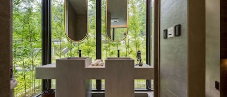 Guest Room - Timeless - 1King Bed | Bathroom | Separate tub and shower, spring water tub, rainfall showerhead