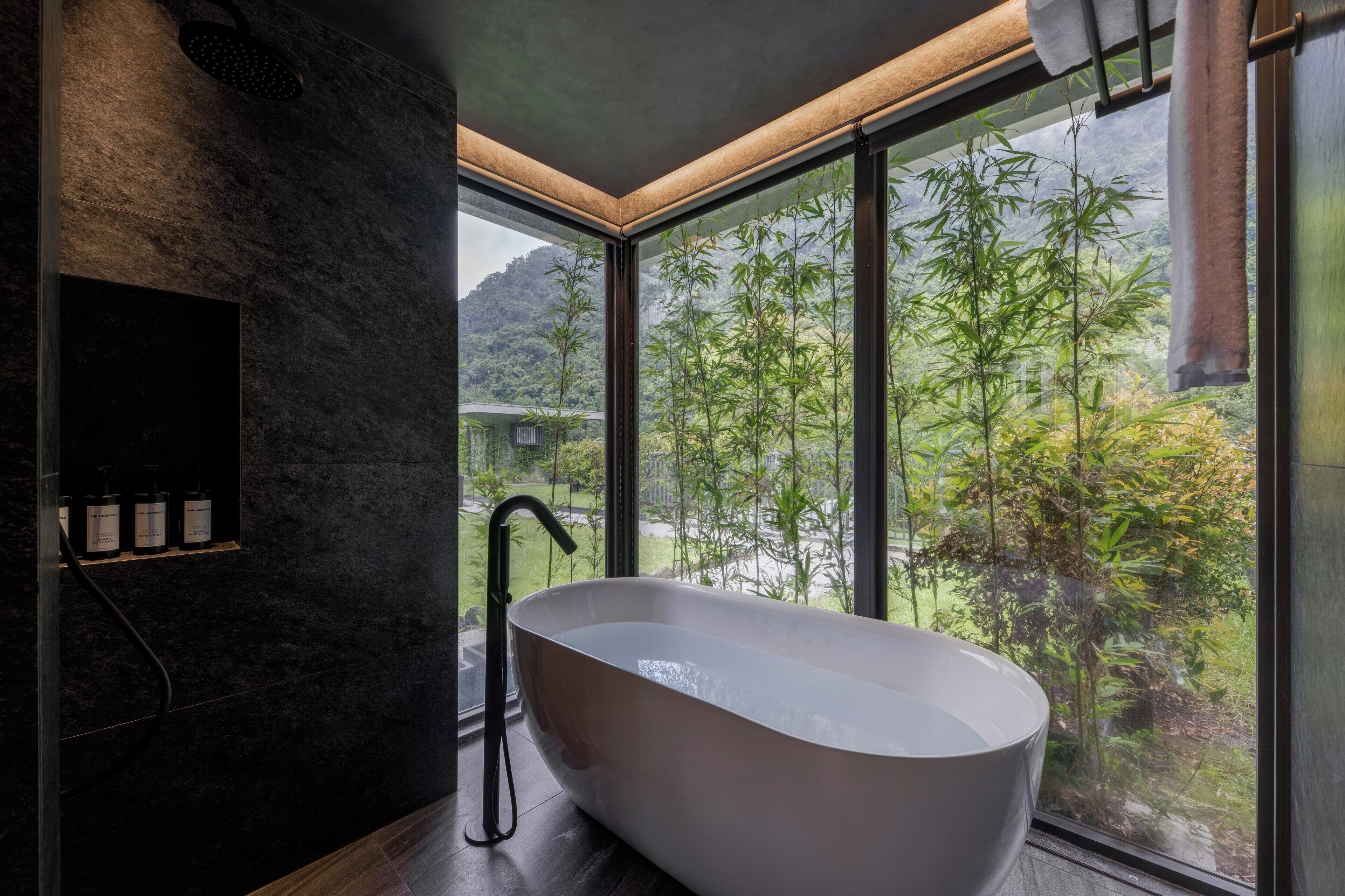 Guest Room - Evermount - 1King Bed | Bathroom | Separate tub and shower, spring water tub, rainfall showerhead