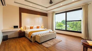 Deluxe Villa, Balcony, Hill View | Free WiFi