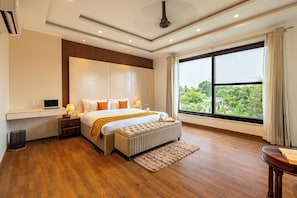 Deluxe Villa, Balcony, Hill View | Free WiFi - Elivaas Gardenia 4 BHK Farmhouse  (Gurugram)