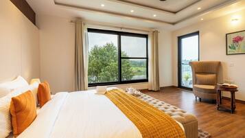 Deluxe Villa, Balcony, Hill View | Free WiFi