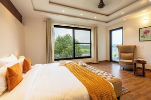 Deluxe villa, balkon, uitzicht op heuvels | Gratis wifi