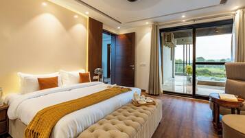 Deluxe Villa, Balcony, Hill View | Free WiFi