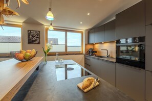 Apartment, Lake View (Feuerwache am See 3) | Private kitchen | Toaster, highchair, blender - Feuerwache am See (Öhningen)