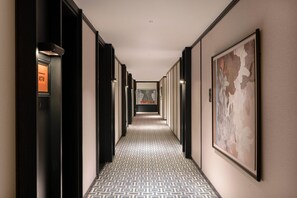 Down duvets, free minibar, desk, laptop workspace - Blossom House Beijing Tiananmen (Beijing)
