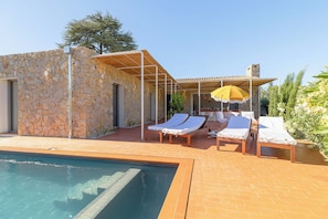 Outdoor pool - Villa St Remy Centre Piscine et Hammam (St.-Remy-de-Provence)