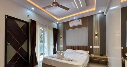 IAN Hotels