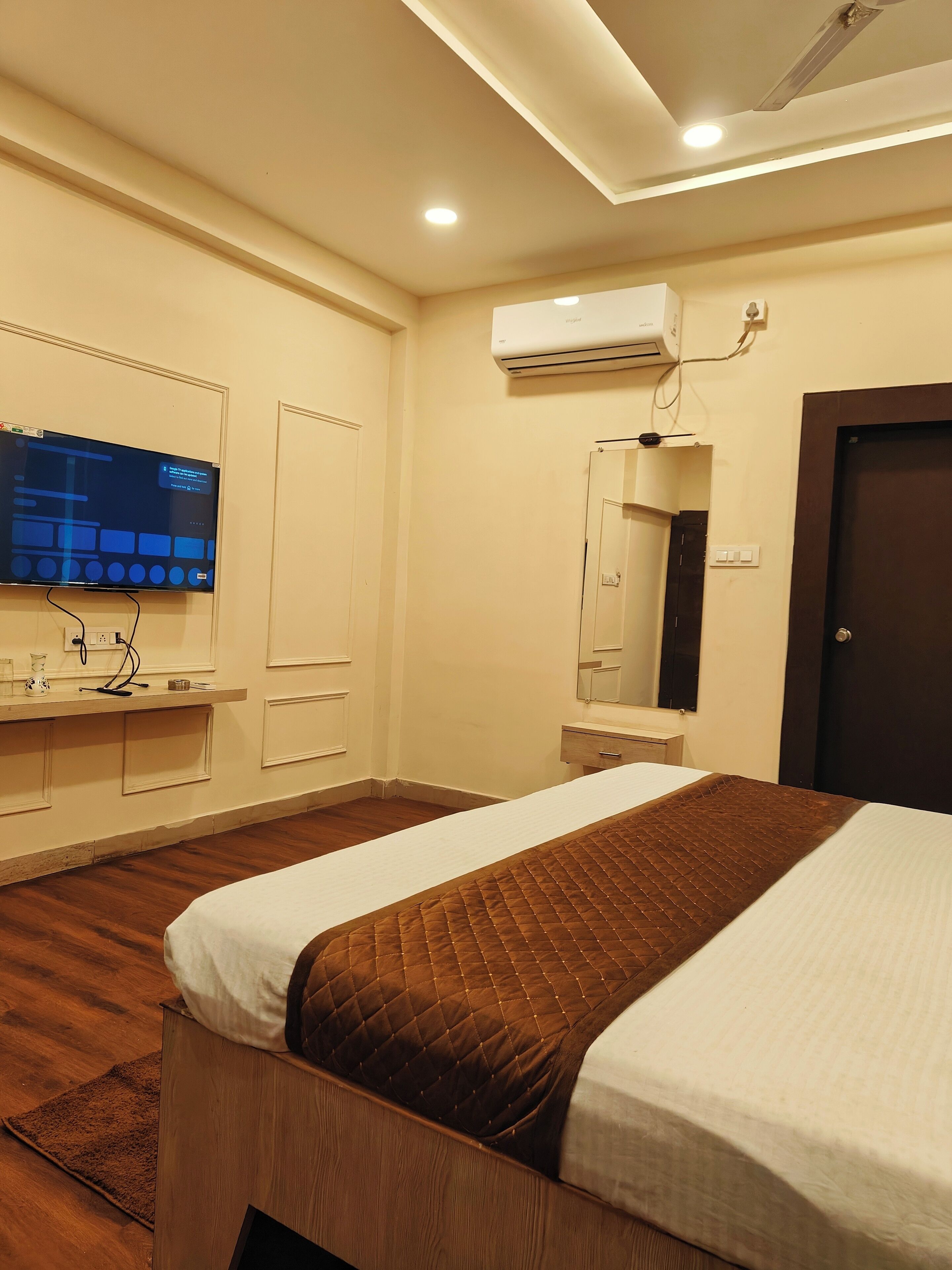 Rollaway beds, bed sheets