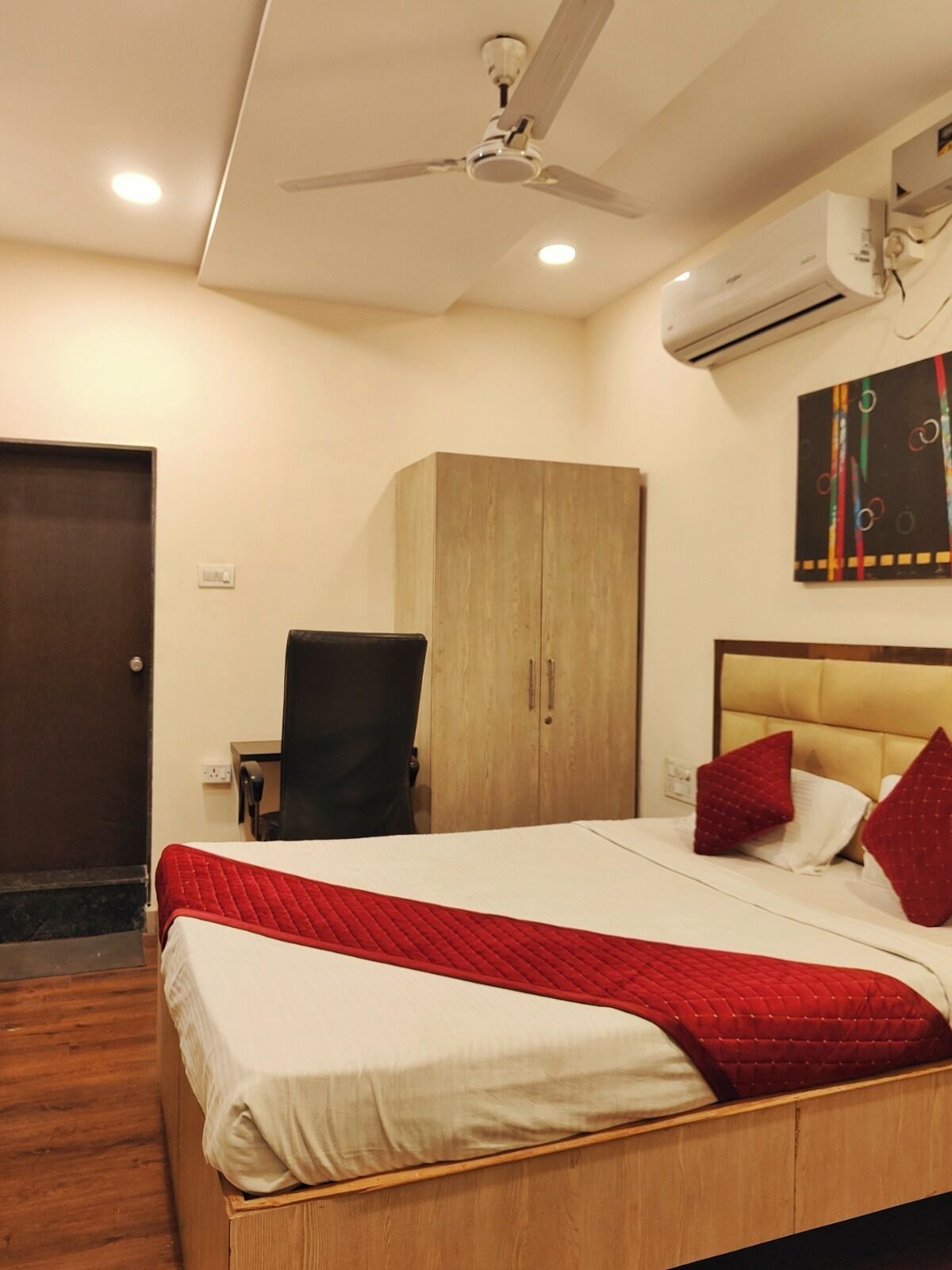 Lits pliants/supplémentaires, draps fournis