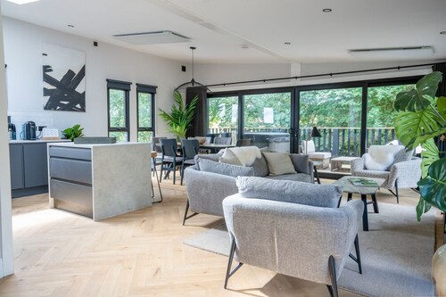 Cabin 2.0 Luxe (Pet), Dumfries