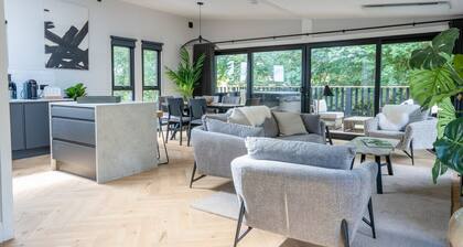 Cabin 2.0 Luxe (Pet), Dumfries