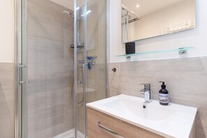 Apartment | Badezimmer