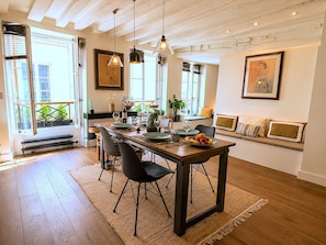 Dining - L'appartement Charlot C (Paris)