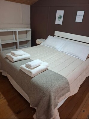 2 chambres, Wi-Fi gratuit, draps fournis
