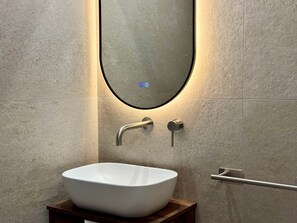 Hair dryer, towels - Plaza Tower - Apartment -01 (Valencia)