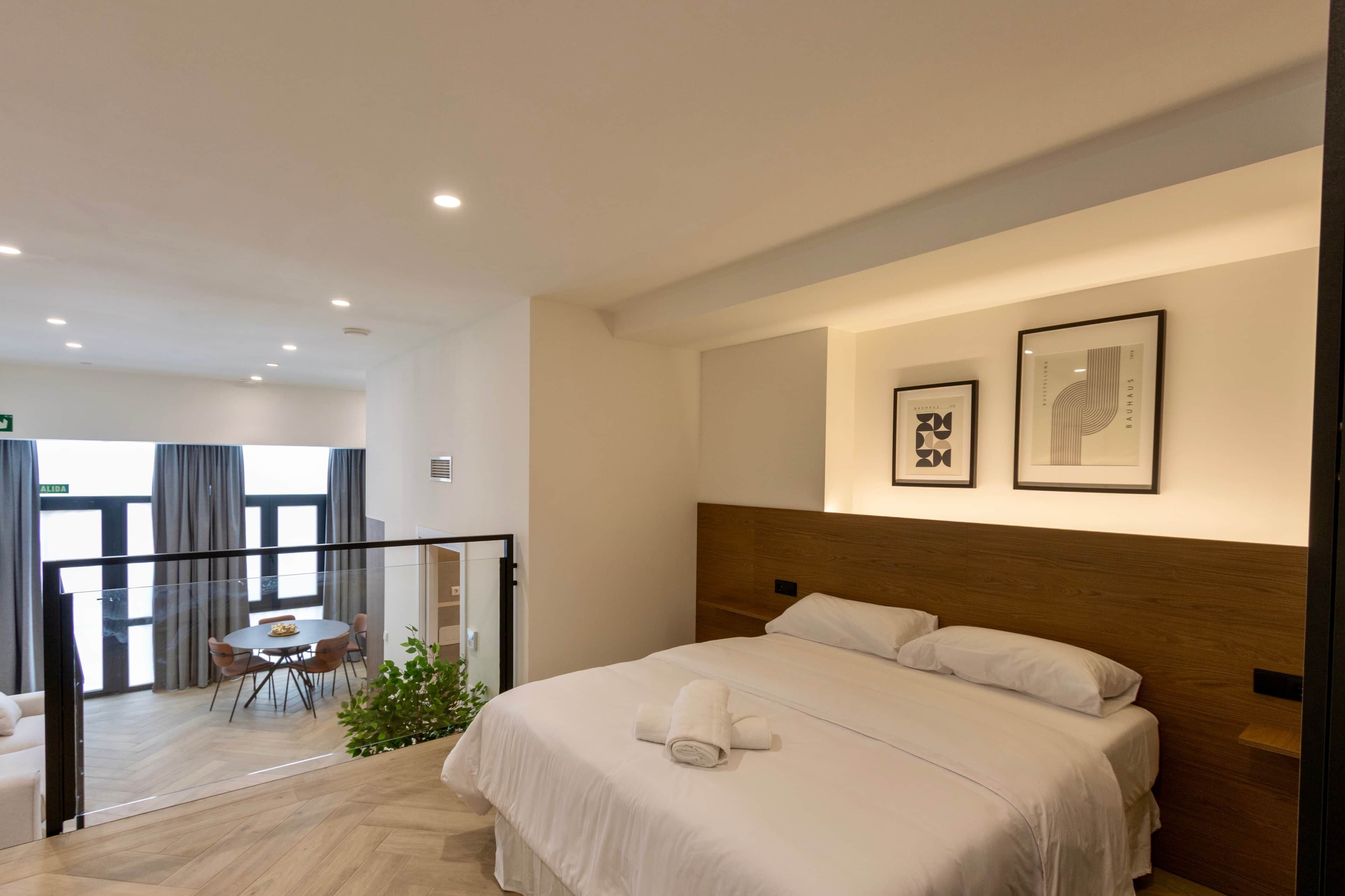 Zimmersafe, Bügeleisen/Bügelbrett, WLAN, Bettwäsche