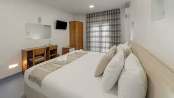 Doppel- oder Zweibettzimmer, Balkon, Meerblick