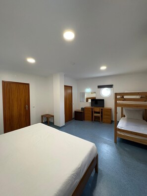 Family Room - Hotel Pinhalmar (Peniche)