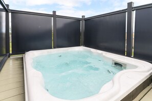 室外 SPA 浴缸