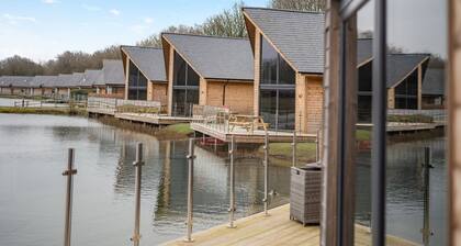 Tranquillity 3 (Pet), Carnforth