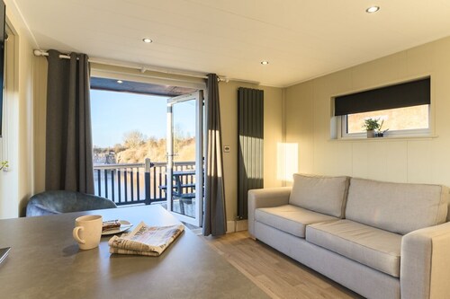 Pods by the Lake (Pet), Penrith