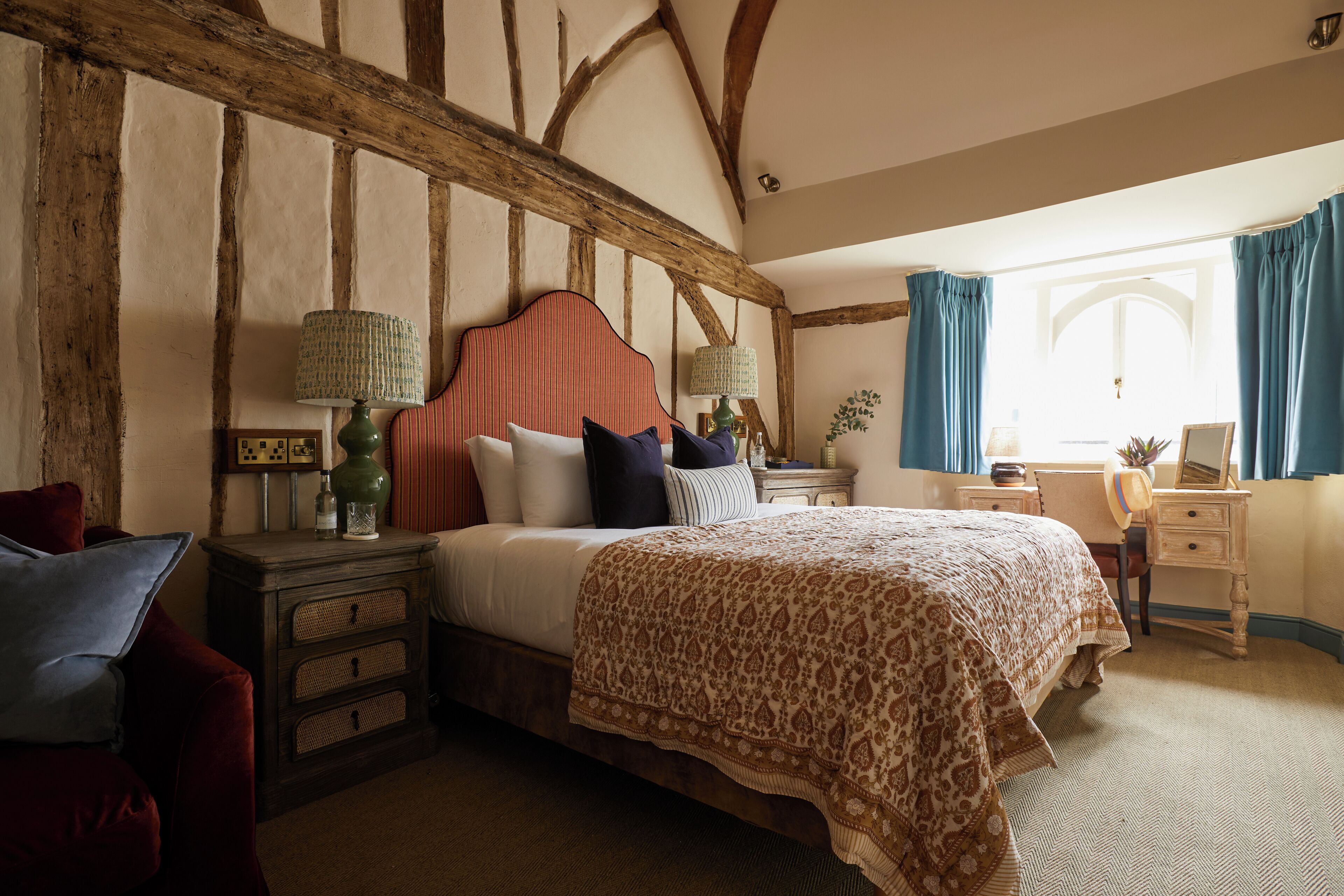 Schreibtisch, Bügeleisen/Bügelbrett, kostenloses WLAN