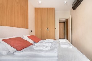 Apartamento | 2 quartos, individualmente mobiliados, roupa de cama
