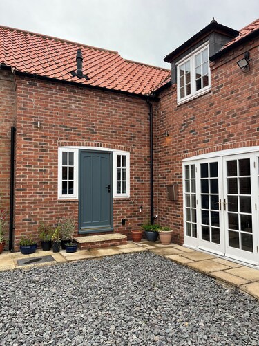 Gorgeous 19th century barn in the charming village of Upton, Nottinghamshire.