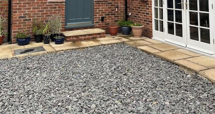 Gorgeous 19th century barn in the charming village of Upton, Nottinghamshire.