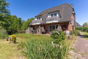 Apartment | Exterior - Ferienwohnung mit Balkon in St.peter-ording (St. Peter-Ording)