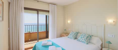 2 室のベッドルーム、アイロン / アイロン台、WiFi (無料)、ベッドシーツ