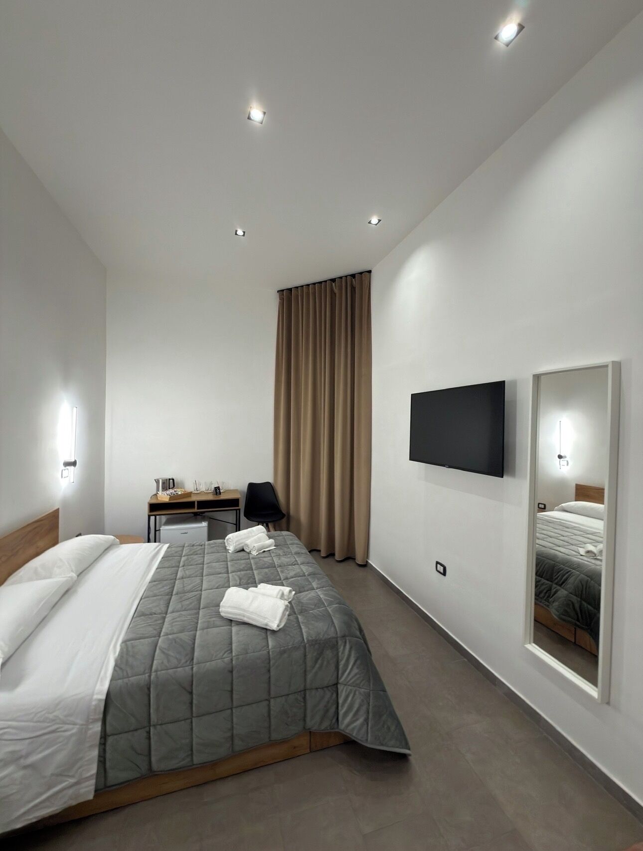 Bügeleisen/Bügelbrett, WLAN, Bettwäsche