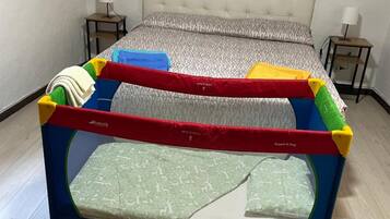 Fer et planche Ă repasser, Wi-Fi, draps fournis