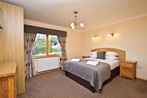 Room - Osprey Spa Plus (Pet) (Fowlis)