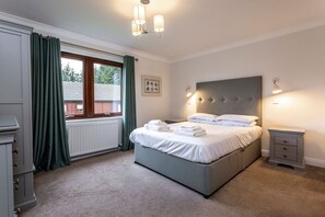 Room - Galbraith Premier Spa (Pet) (Fowlis)