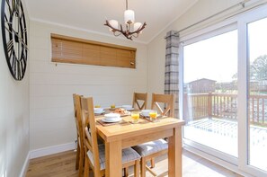 Dining - The Chesterton (Pet) (Wansford)