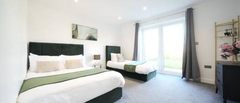 Fer et planche à repasser, Wi-Fi, draps fournis