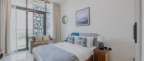 Apartment, Balcony, City View | Iron/ironing board, free WiFi