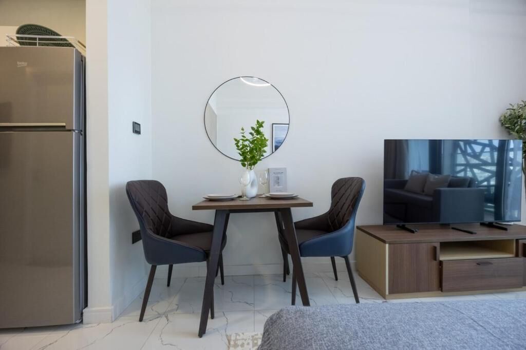 Apartment, Balkon, Stadtblick