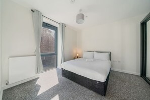 1 多间卧室、WiFi、床单