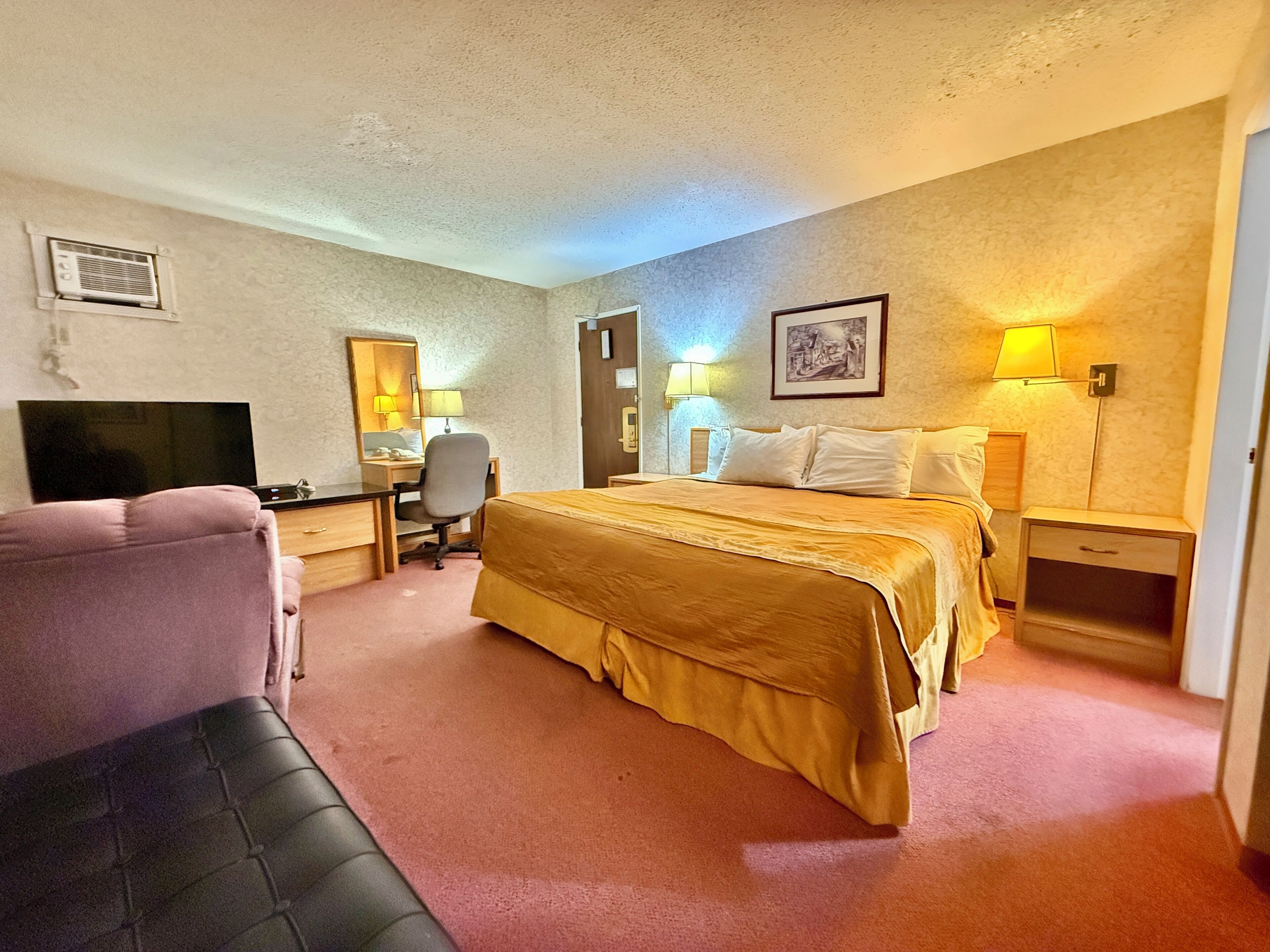 Premier-sviitti, parveke, vuoristonäköala | Työpöytä, kannettavalle tietokoneelle sopiva työtila, pimennysverhot